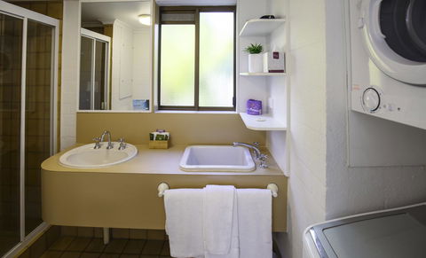 Ocean Breeze Resort - Australia Accommodation 34