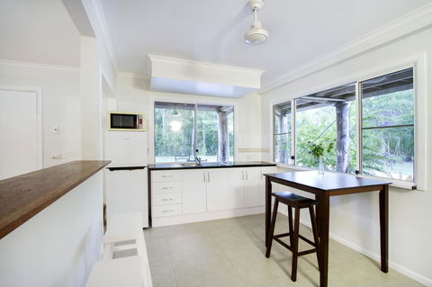Airlie Beach Eco Cabins - Adults Only - Australia Accommodation 37