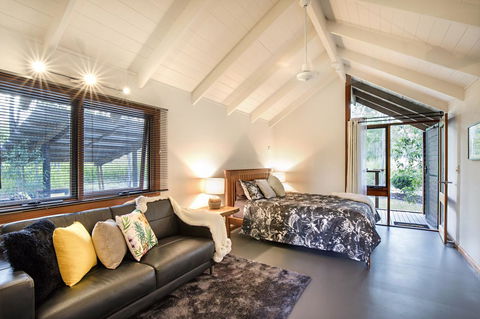 Airlie Beach Eco Cabins - Adults Only - Australia Accommodation 21