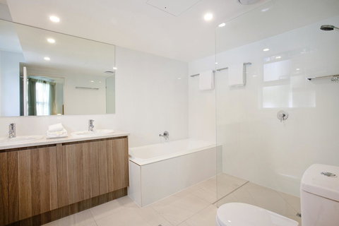 Emerald Noosa - Australia Accommodation 28