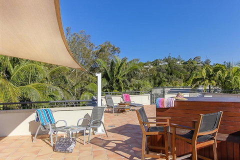 Emerald Noosa - Australia Accommodation 18