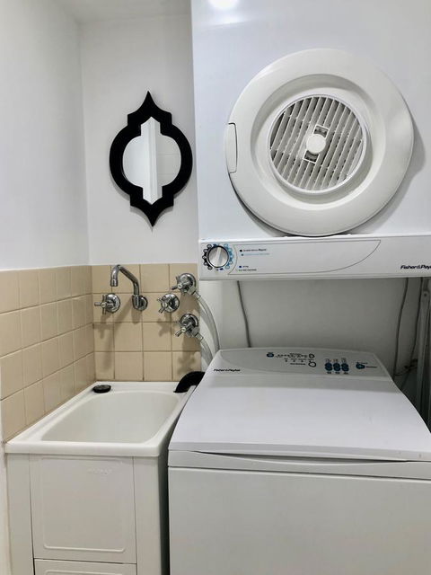 NOMAD - Luxe Apartment - Australia Accommodation 40