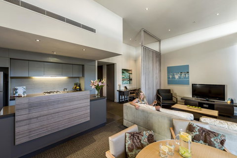 Oaks Redcliffe Mon Komo Suites - Australia Accommodation 21