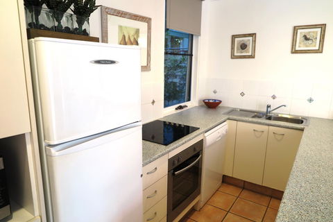 The Hastings Beach Houses - Australia Accommodation 40