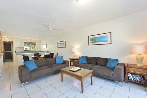 Seascape Holidays At Beachfront Terraces - Australia Accommodation 11