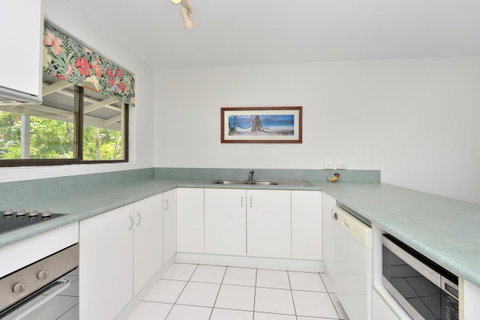 Seascape Holidays At Beachfront Terraces - Australia Accommodation 14