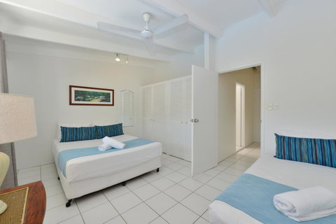 Seascape Holidays At Beachfront Terraces - Australia Accommodation 6