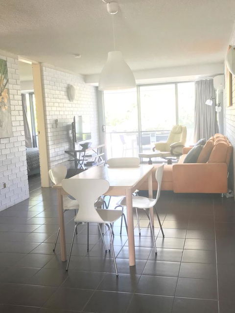 Jacaranda Noosa - Australia Accommodation 24