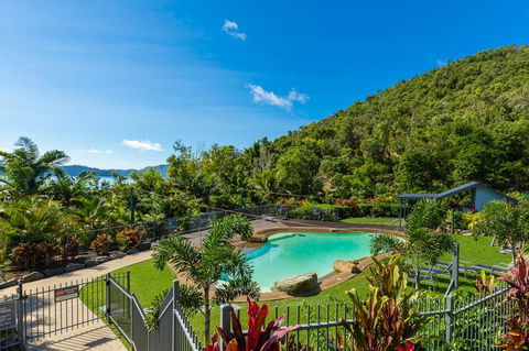 Beach Lodges - Australia Accommodation 1