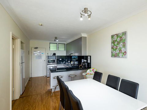 Beach Lodges - Australia Accommodation 28