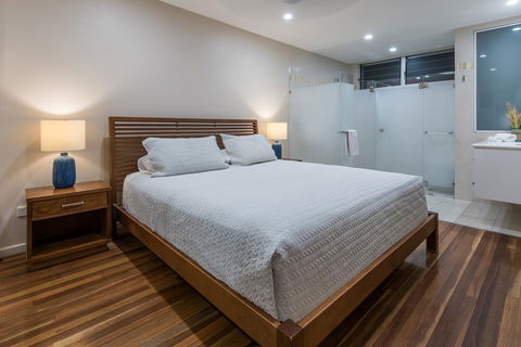 Beach Lodges - Australia Accommodation 44