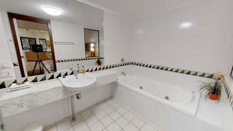 Silkari The Pavilions - Australia Accommodation 9