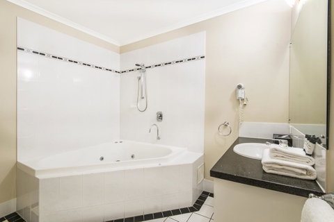 Regal Port Douglas - Australia Accommodation 9