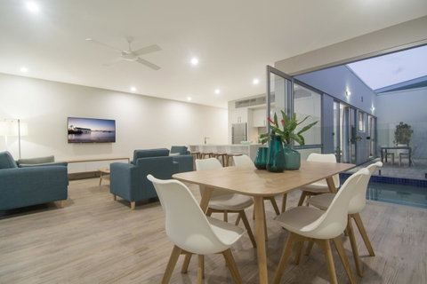 Pool Resort Port Douglas - Australia Accommodation 37