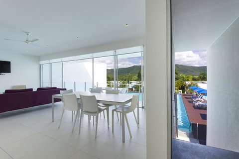 Pool Resort Port Douglas - Australia Accommodation 19