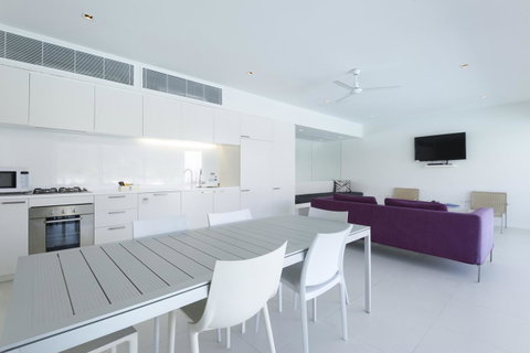 Pool Resort Port Douglas - Australia Accommodation 21