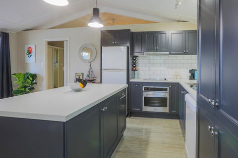 Bed & Breakfast 1 Bedroom Guest House - Australia Accommodation 14