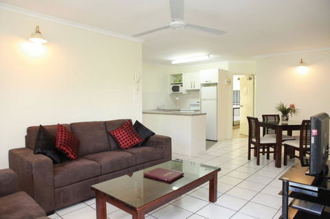 The Port Douglas Queenslander - Australia Accommodation 32