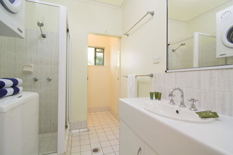 The Port Douglas Queenslander - Australia Accommodation 12