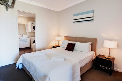 The Point Resort - Australia Accommodation 15