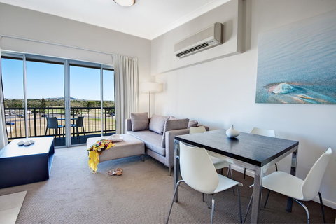 The Point Resort - Australia Accommodation 18