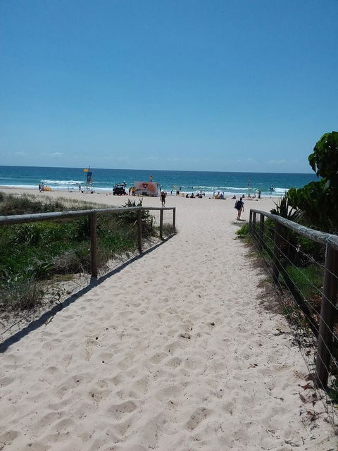 Surfers Chalet - Australia Accommodation 5
