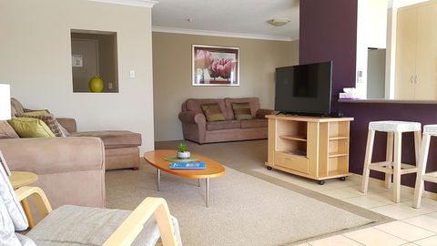 Surfers Chalet - Australia Accommodation 18