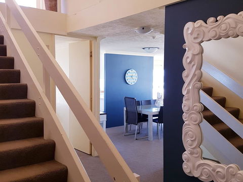Surfers Chalet - Australia Accommodation 34