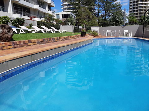 Surfers Chalet - Australia Accommodation 7