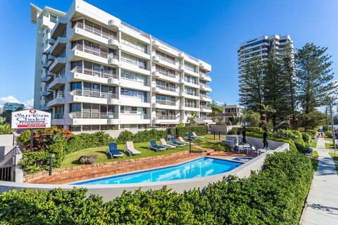 Surfers Chalet - Australia Accommodation 0