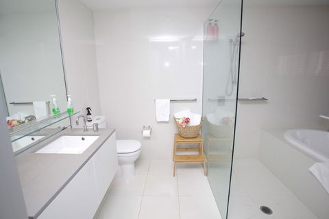 Circle Luxury Holidays - Australia Accommodation 6