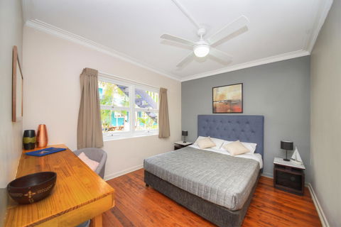 Backpackers In Paradise 18-35 Hostel - Australia Accommodation 1