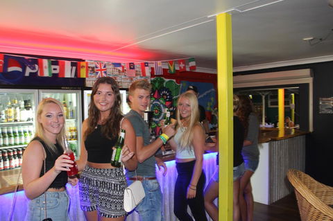 Backpackers In Paradise 18-35 Hostel - Australia Accommodation 30
