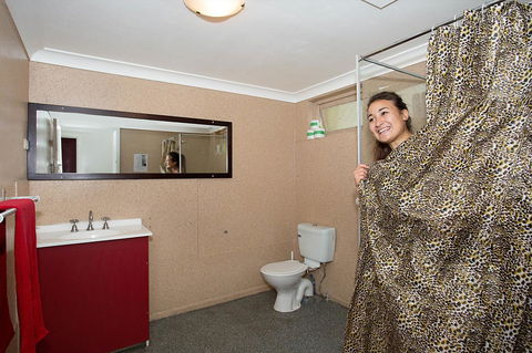 Backpackers In Paradise 18-35 Hostel - Australia Accommodation 7