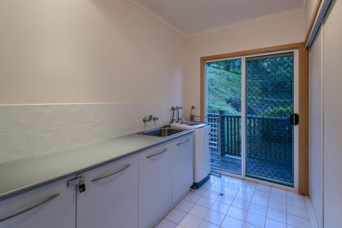 Bella Vista On Nara Pets Welcome - Australia Accommodation 19