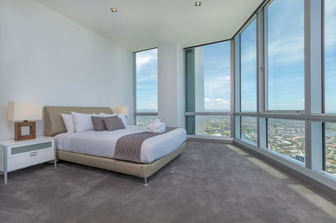 Q1 Resort & Spa - Official - Australia Accommodation 42