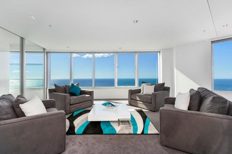 Q1 Resort & Spa - Official - Australia Accommodation 14