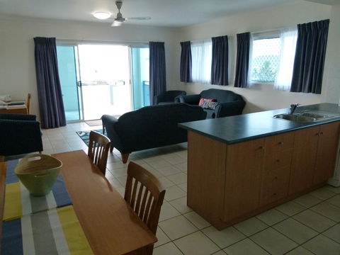 Madison Ocean Breeze Apartments - Australia Accommodation 25