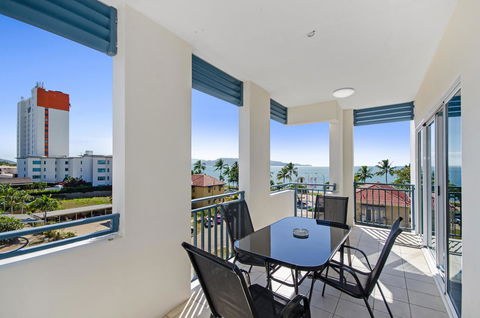 Madison Ocean Breeze Apartments - Australia Accommodation 13