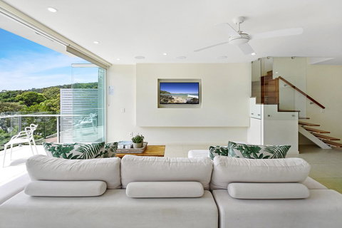 Allambi - Australia Accommodation 13