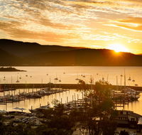 Sunlit Waters Studio Apartments - Australia Accommodation