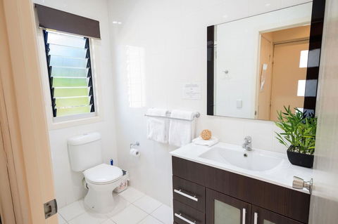 Airlie Apartments - Australia Accommodation 22