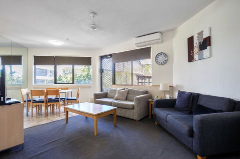 Tiki Hotel Apartments Surfers Paradise - Australia Accommodation 3