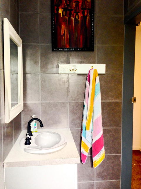 XYL Pets Friendly Seaside Boutique Guesthouse - Australia Accommodation 4