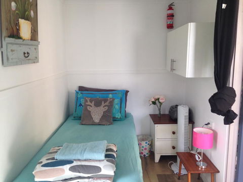 XYL Pets Friendly Seaside Boutique Guesthouse - Australia Accommodation 28