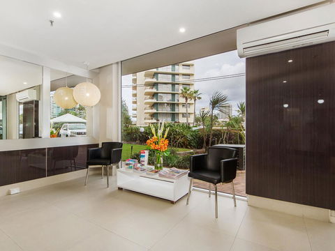 Sunbird Beach Resort Main Beach - Australia Accommodation 44