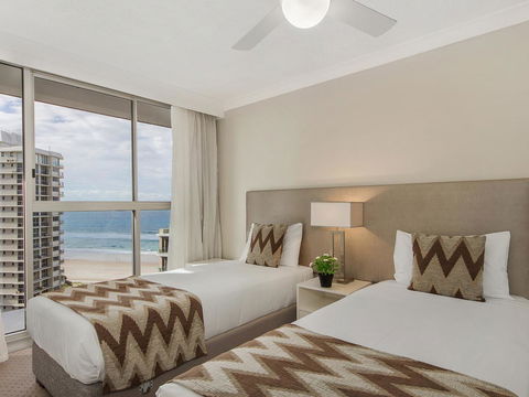 Sunbird Beach Resort Main Beach - Australia Accommodation 23