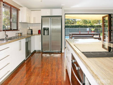 Beach House On Jones Parade, Central Coolum Beach - Australia Accommodation 5