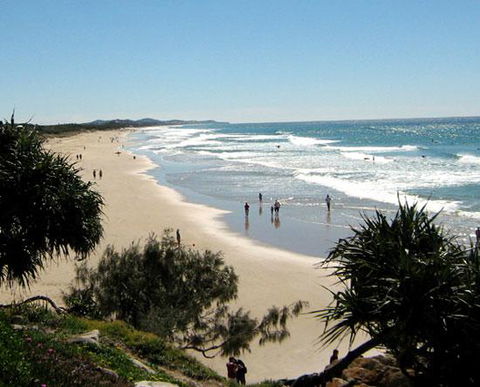 Beach House On Jones Parade, Central Coolum Beach - Australia Accommodation 15