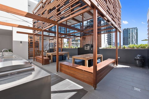 Ivy And Eve Apartments By CLLIX - Australia Accommodation 8